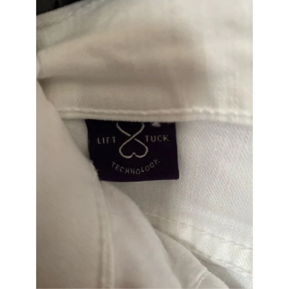 Not your daughters jeans list tuck crop stretch, white capri denim size 10